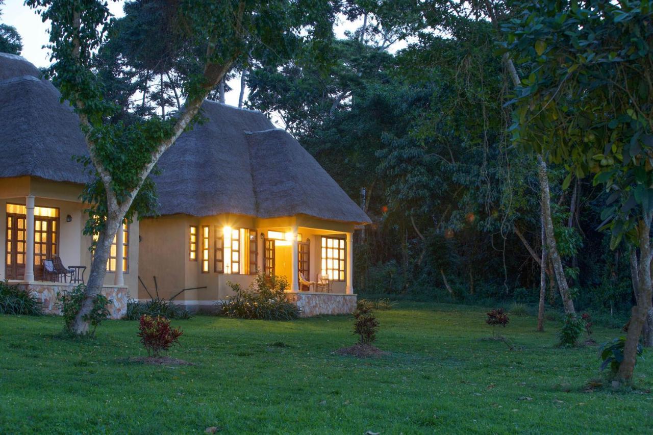Brovad Sands Lodge Kalangala Dış mekan fotoğraf