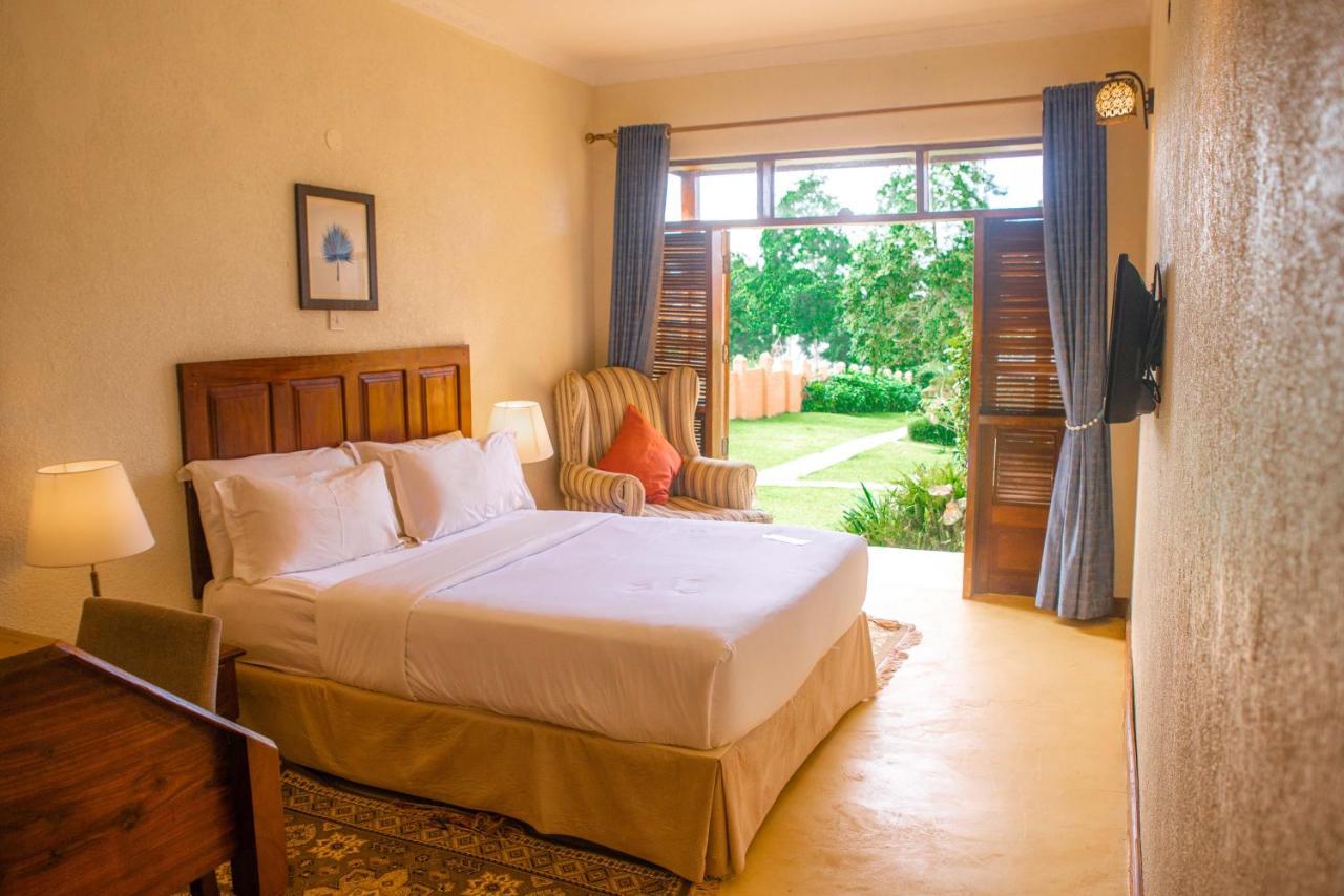Brovad Sands Lodge Kalangala Dış mekan fotoğraf